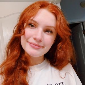 Meet your Posher, Ava